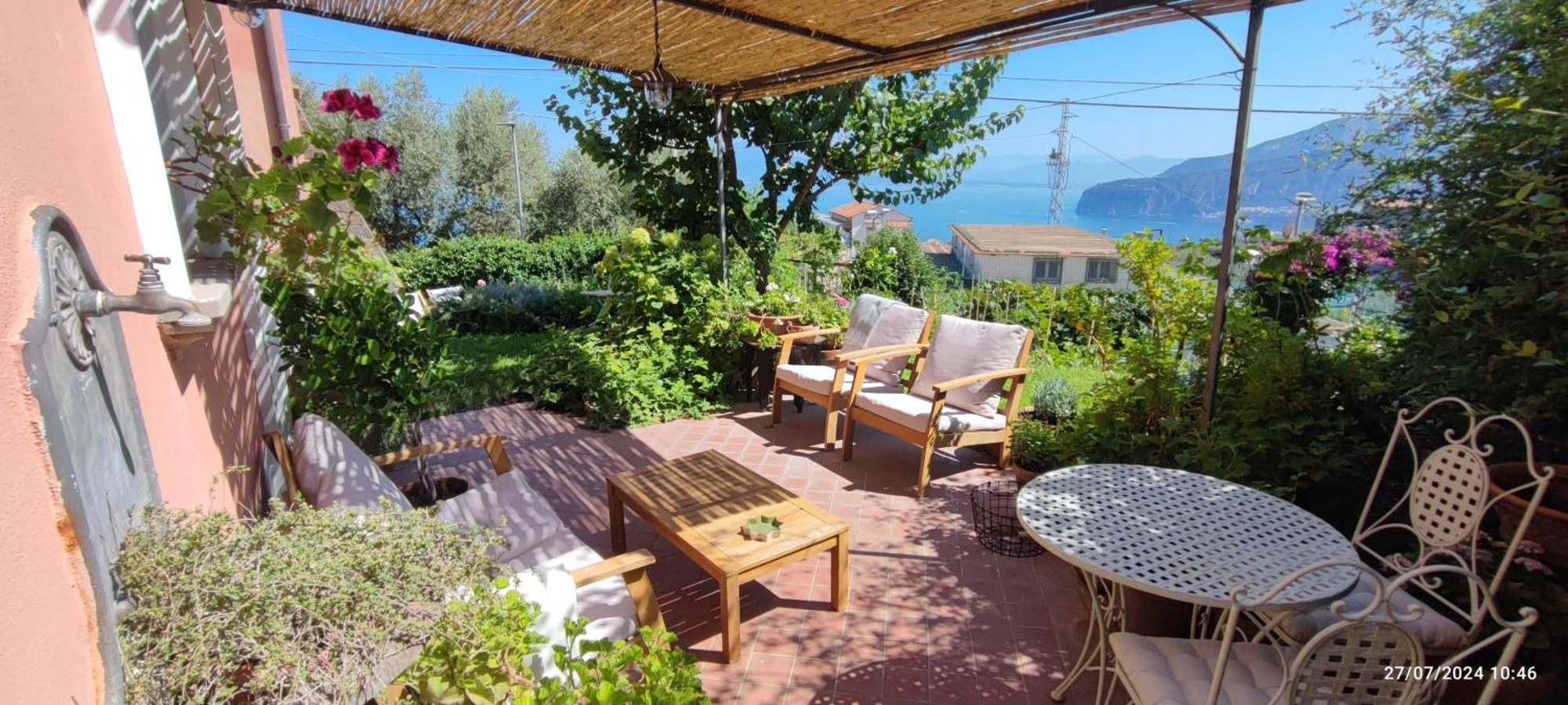 Bed and Breakfast Lally'S Garden Sorrent Exterior foto